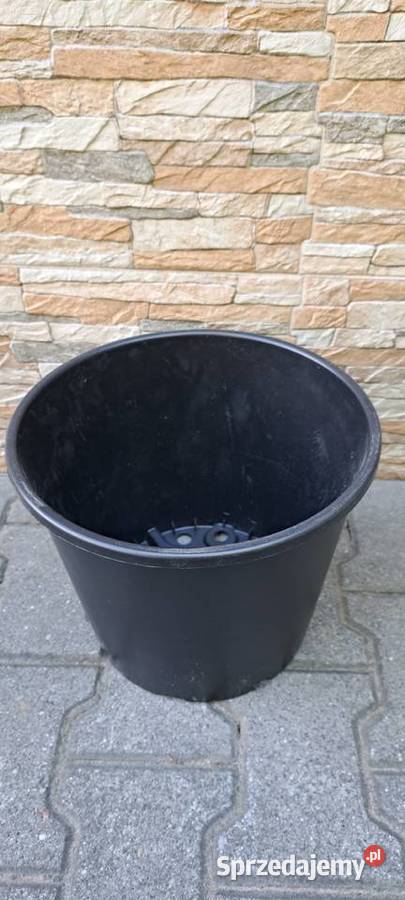 Doniczki produkcyjne 15 L WYSOKA mrozoodporne 32 sprzedam