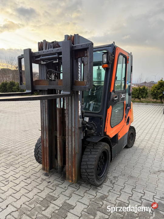 wózek widłowy DOOSAN D30S5 diesel 3000 Triplex diesel Działoszyn