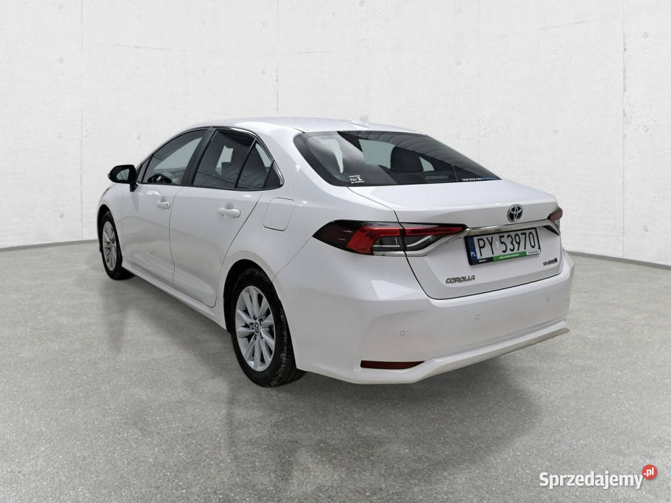 Toyota Corolla Seria E16 2012 sprzedam