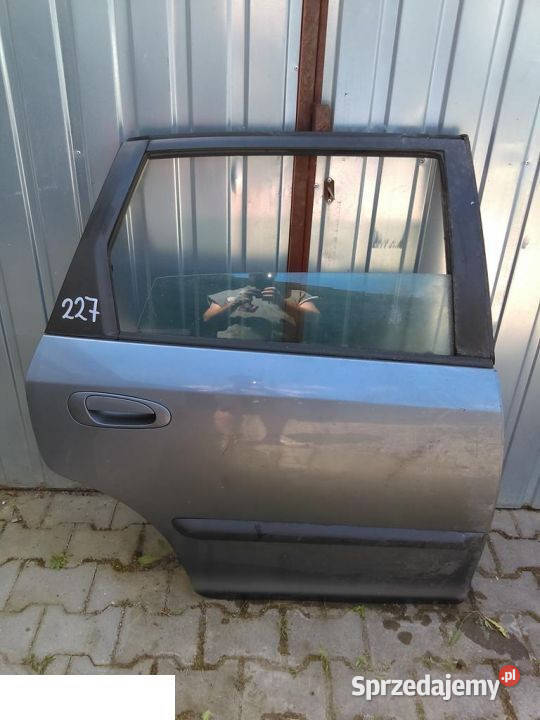 HONDA CIVIC VII 5D 2004 DRZWI PRAWY TYŁ osobowe Kozubszczyzna sprzedam
