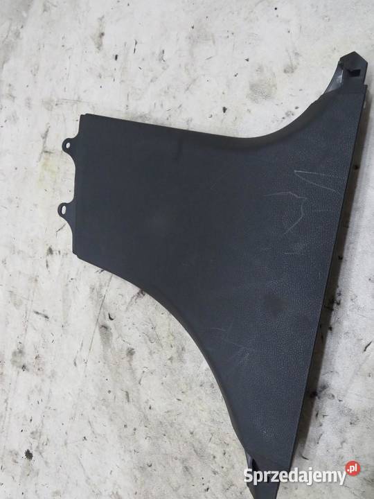 OSŁONA SŁUPKA PRAWA MERCEDES W205 A2056900425 sprzedam