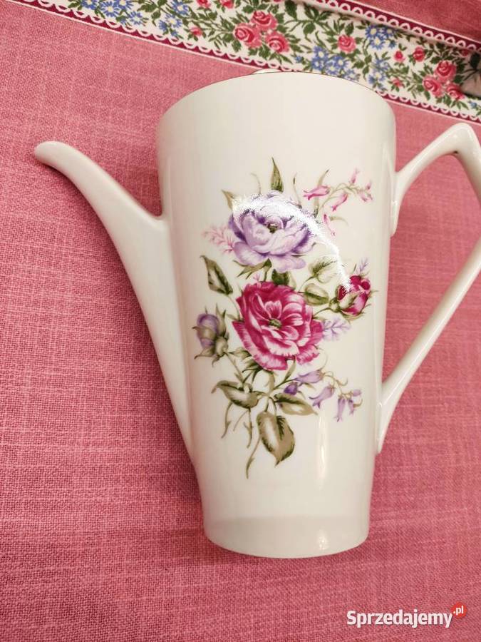 Dzbanek porcelanowy Chodzież z kwiatowym motywem biały Głuchołazy sprzedam