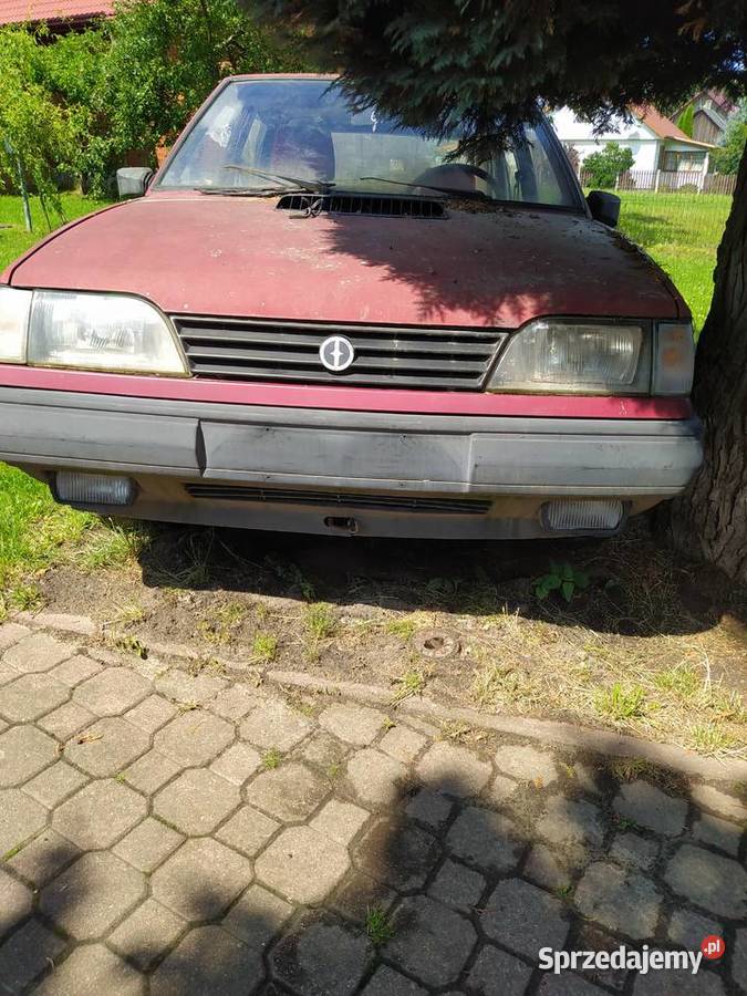 Polonez Caro do remontu uszkodzony Zagnańsk