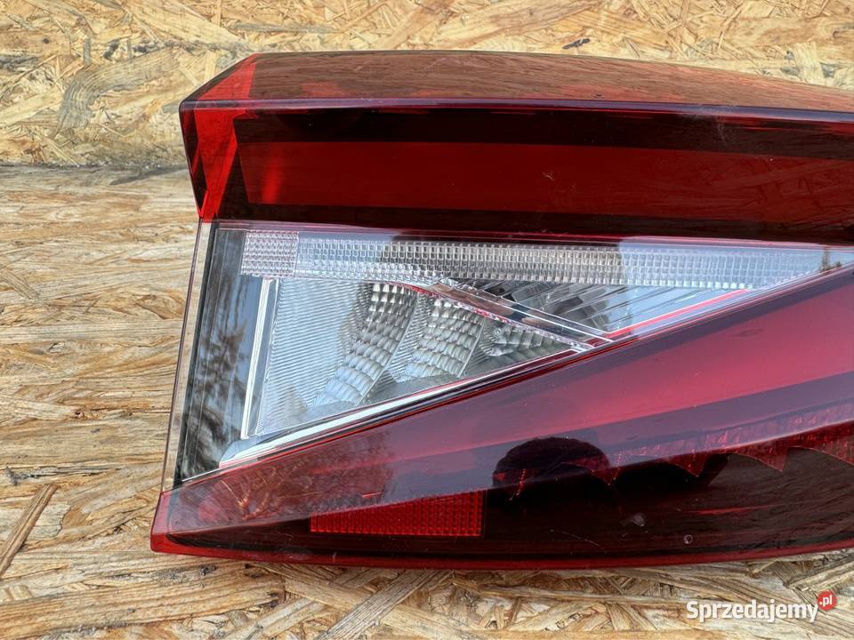 Lampa tył prawa rh skoda enyaq 5LA945208A Części samochodowe Sieraków