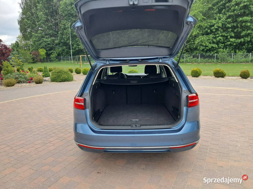 Volkswagen Passat B8 20142023 kamera cofania Passat mazowieckie Lipówki