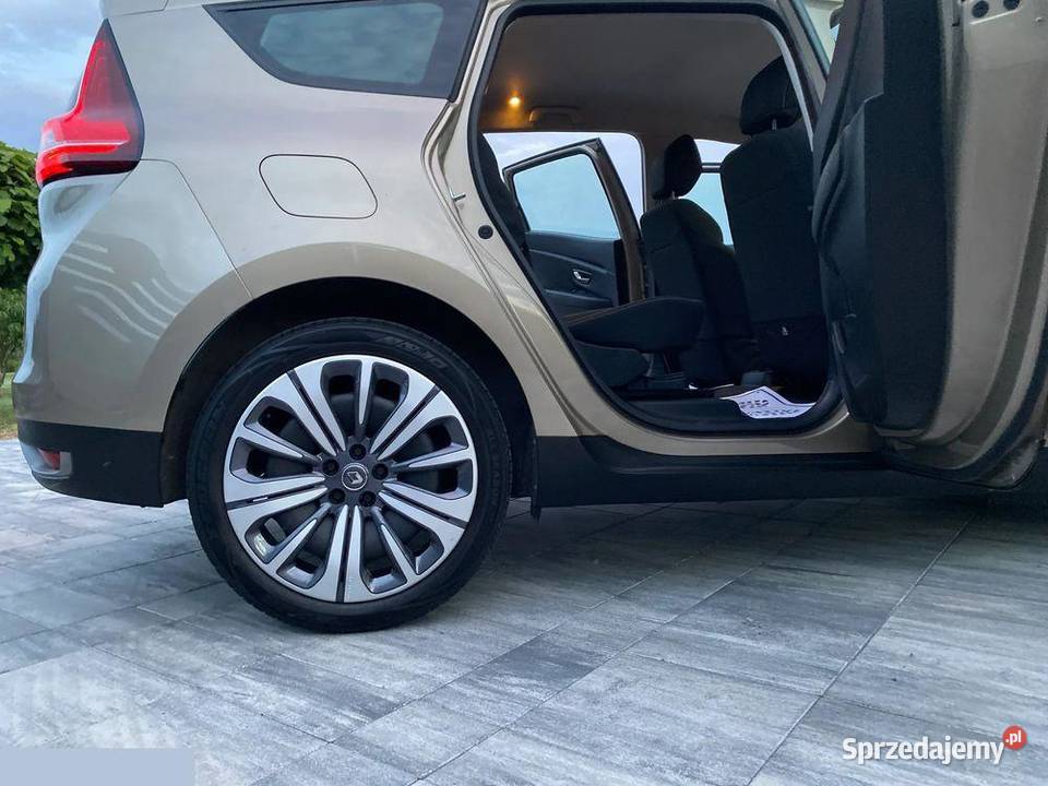 Renault Grand Scenic 12 benzyna 130 2017r Rok produkcji 2017 Dragacz