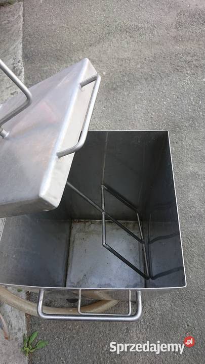 Wirówka do krwi z nozem i wężem ssącym Produkcja Raków