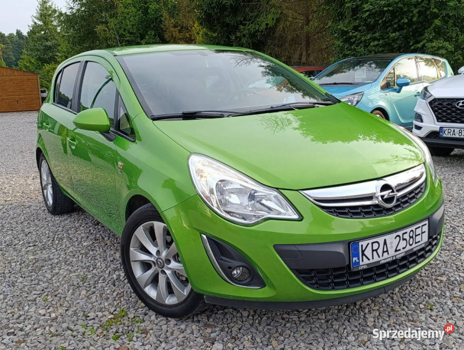 Opel Corsa Zadbana 14 Podgrzewane fotele D kurtyny powietrzne Dulowa