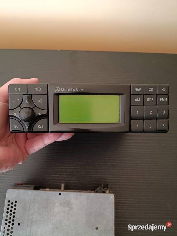Radio MB 002 820 54 89 Navi osobowe Sprzęt audio fabryczny Ostrów Wielkopolski