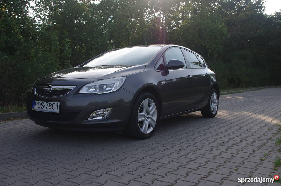 Opel astra j 2011