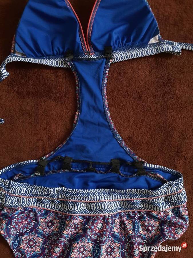 Strój kąpielowy uniwersalny