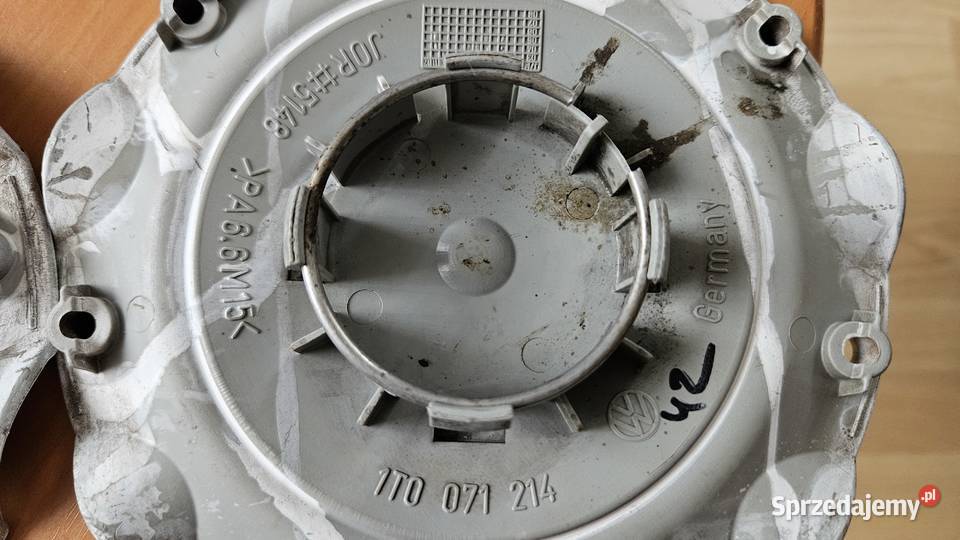 Dekielki VW Golf Passat Bora Touran 1T0 071 214 zachodniopomorskie Szczecin