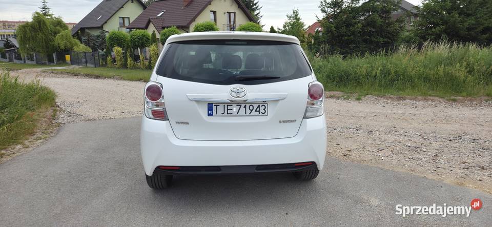 Toyota Verso 7os lift nawigacja Jędrzejów