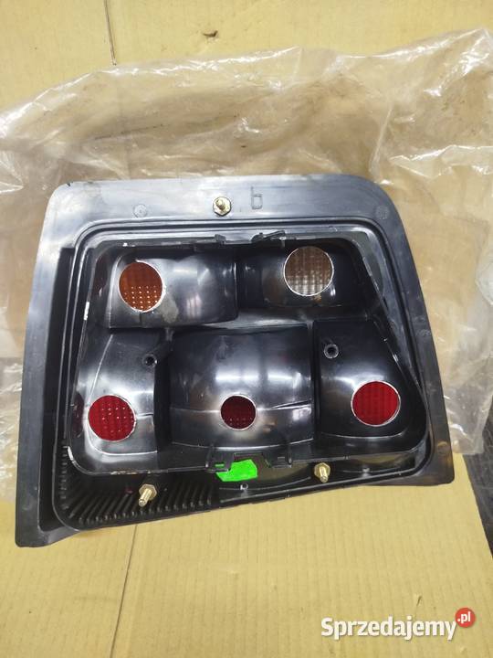 Prawa Lampa Polonez CARO osobowe sprzedam