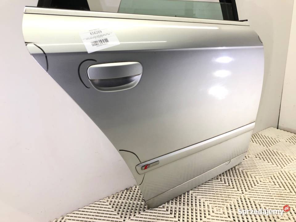 DRZWI PRAWY TYŁ AUDI A4 B7 Kombi 0408