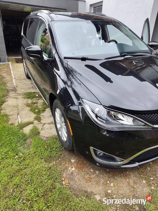 Chrysler Pacyfica 2018 Łasin