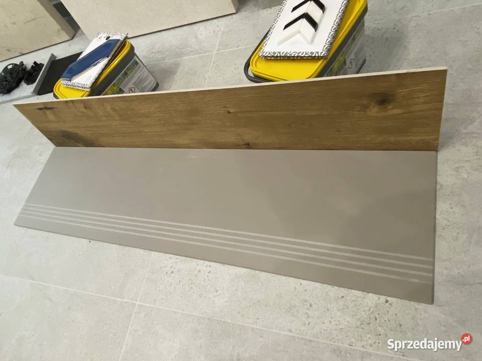 Gres schody stopnica 30x120 szara podstopnica Zakopane