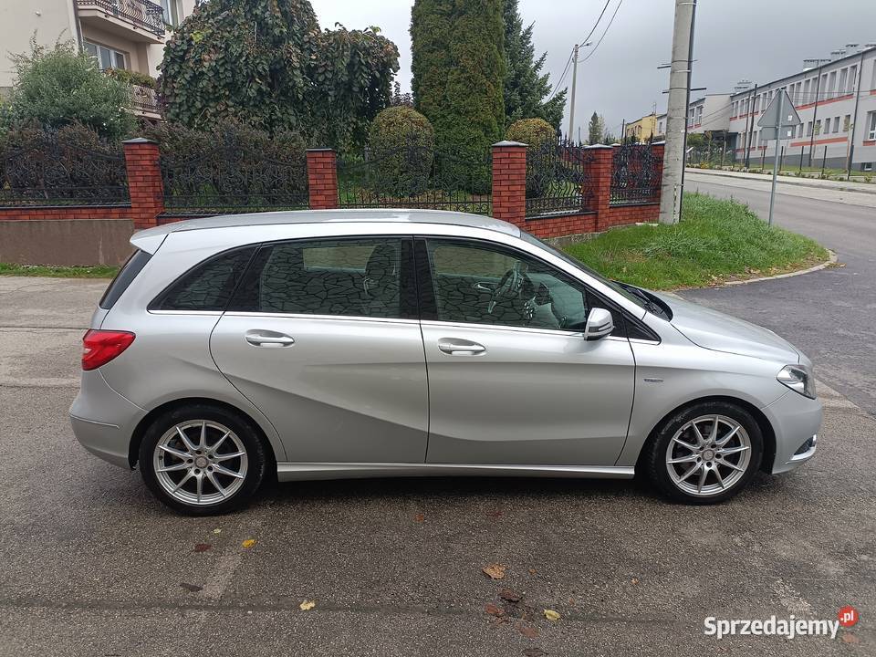 Mercedes B klasa Niski Przebieg 102000 manualna sprzedam