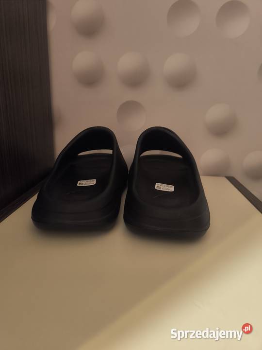 Yeezy slide onyx