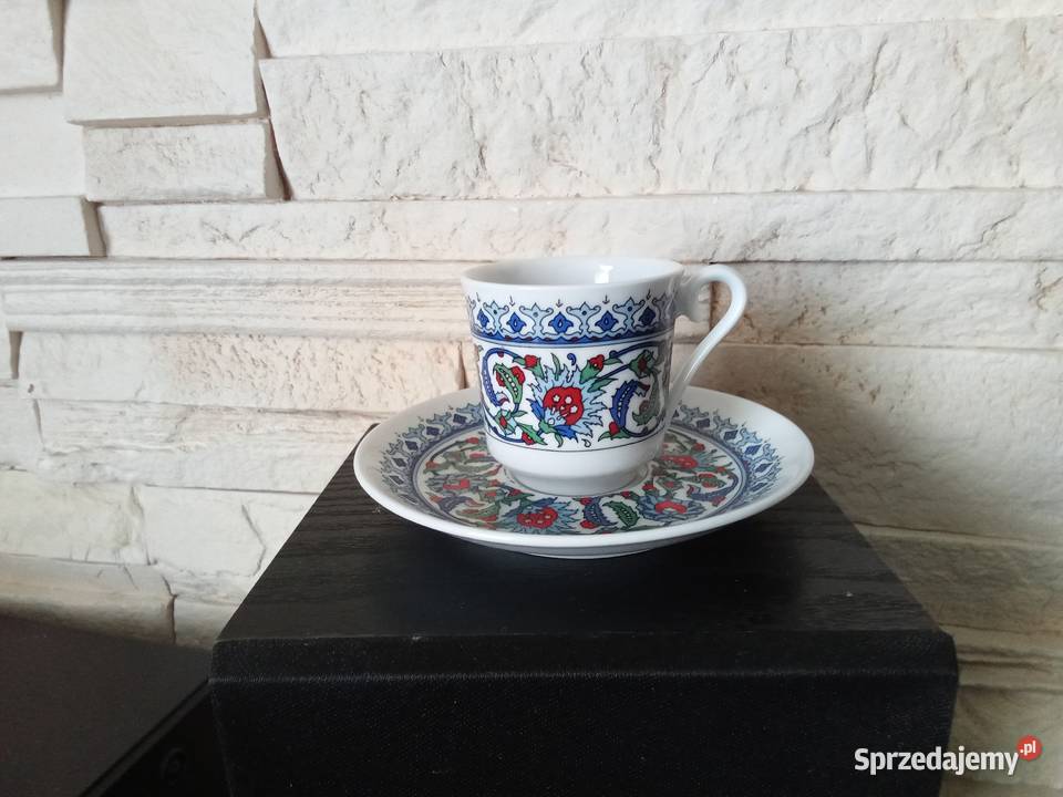 Filiżanka do espresso z pięknym wzorem Grójec