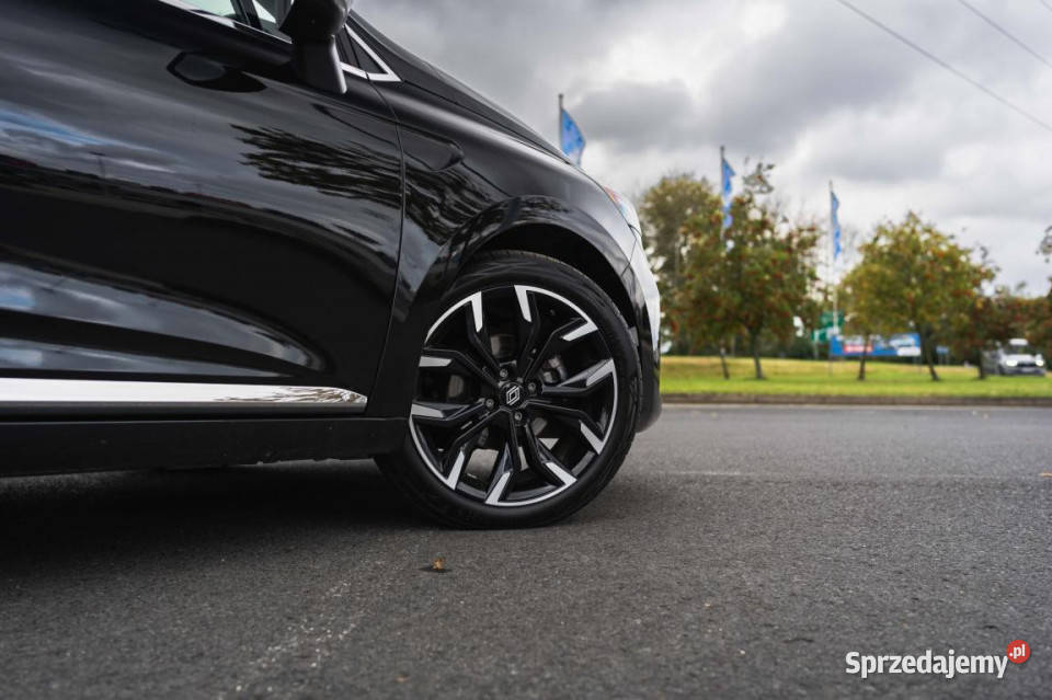 Renault Clio 10 TCe nieuszkodzony