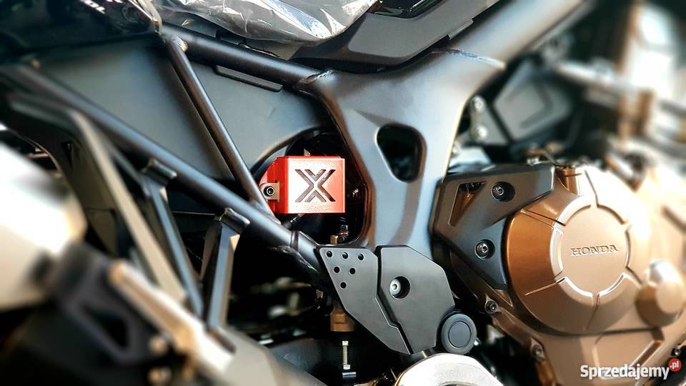 Brake fluid reservoir cover Africa Twin Piątkowiec