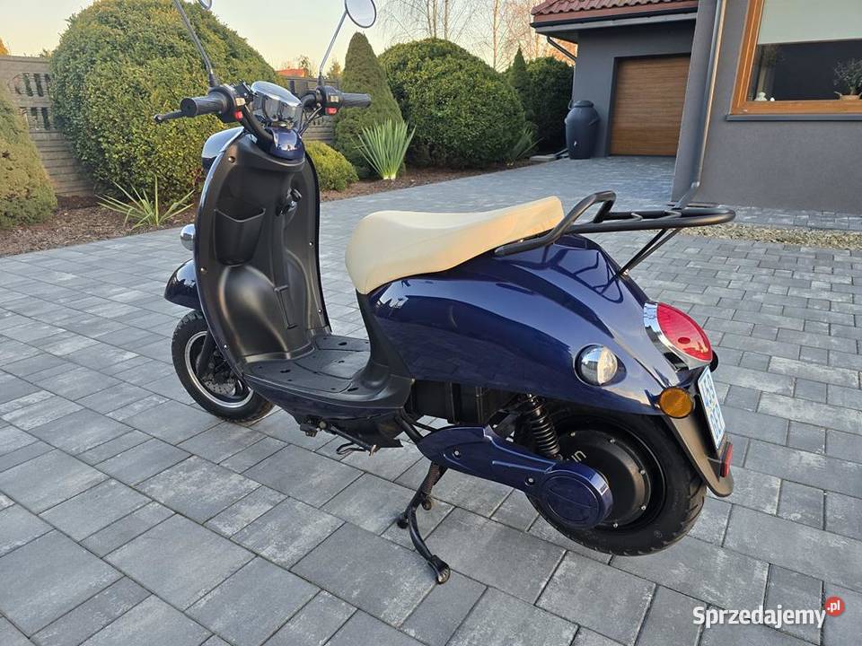 Skuter elektryczny UNU Prezentacja Wideo