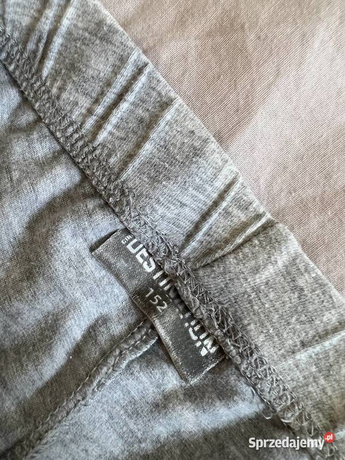 Szare legginsy getry z napisem na boku HIT podkarpackie Jasło