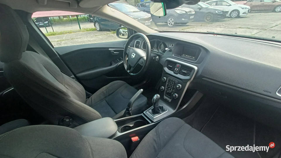 Volvo V40 serwisowane stan II 2012 V40 Tomaszów Mazowiecki