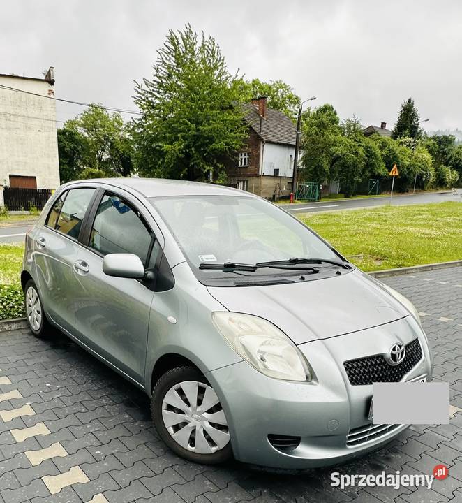 Toyota Yaris bezwypadkowa komputer pokładowy Samochody osobowe Bielsko-Biała