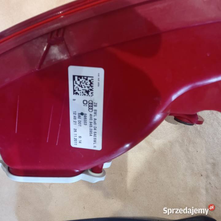 Audi A8 D44H0 LONG2011rkomplet lamp tylnych Kamieniec Wrocławski sprzedam
