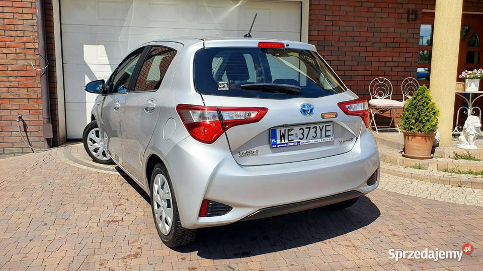Toyota Yaris Hybrid 100 Premium 2020 REJ czujnik deszczu Aleksandrów Łódzki