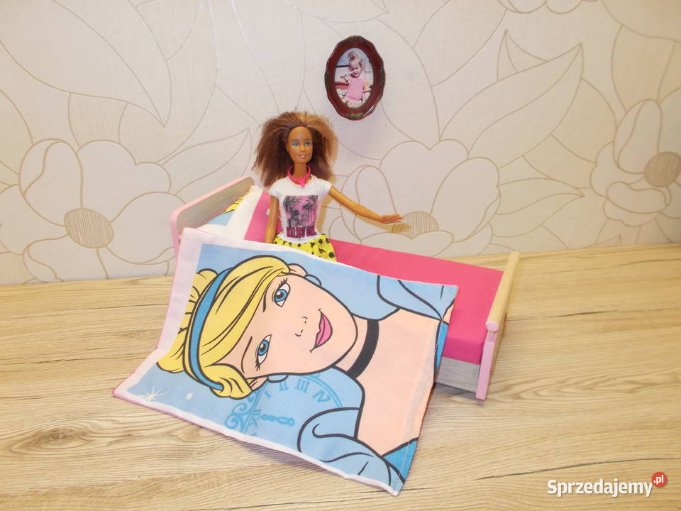 Mebelki lalek barbie łóżko drewniane pościel Kwidzyn sprzedam