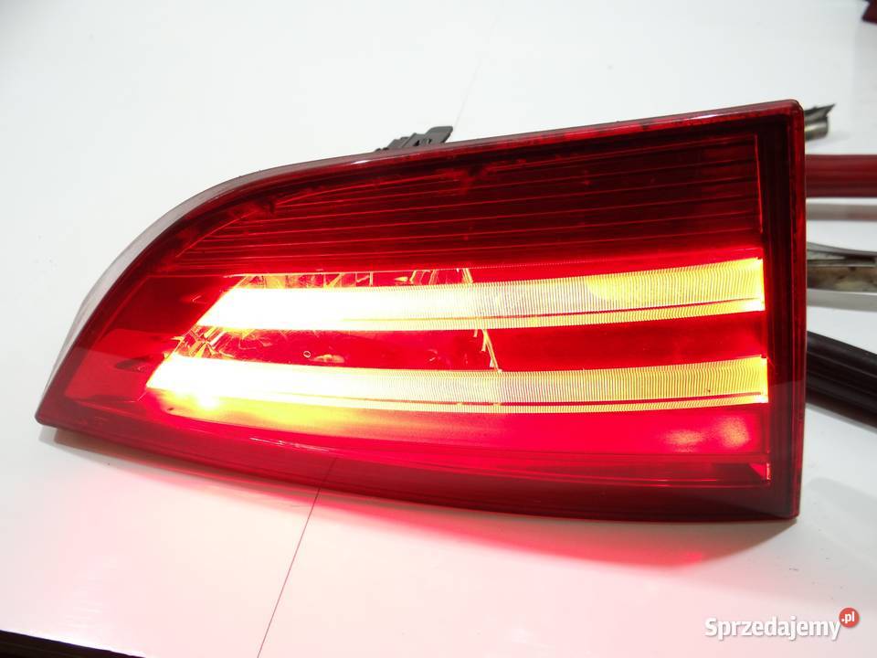 BMW X1 E84 LAMPA LEWA TYLNA 2990113