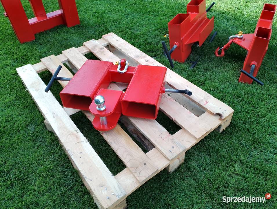 Uchwyt ze sworzniem kulowym do manewrowania