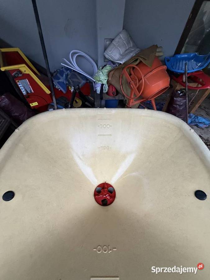 Rozsiewacz Vicon 400 l stan