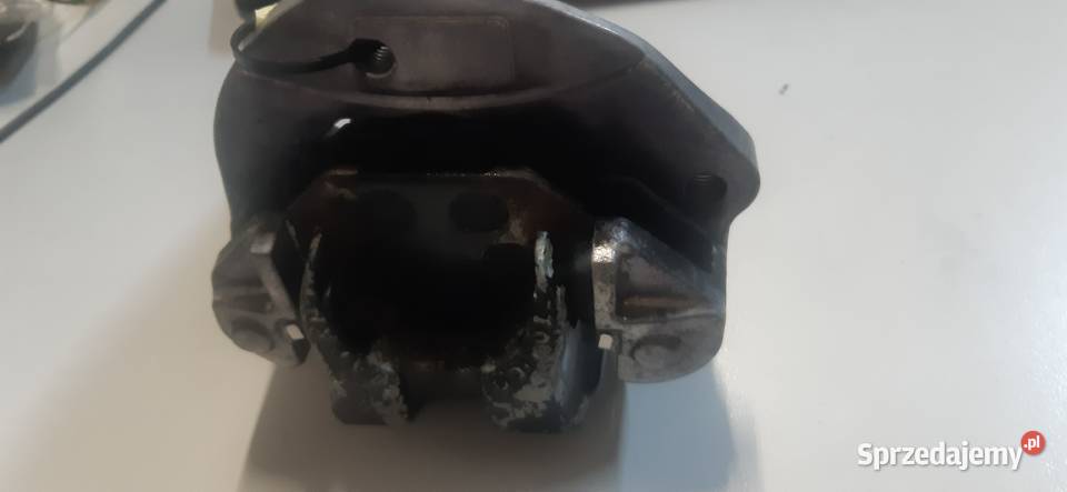 Zacisk hamulcowy Suzuki Madura GV 700