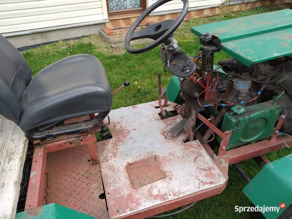 Traktor sam z malucha Maszyny rolnicze