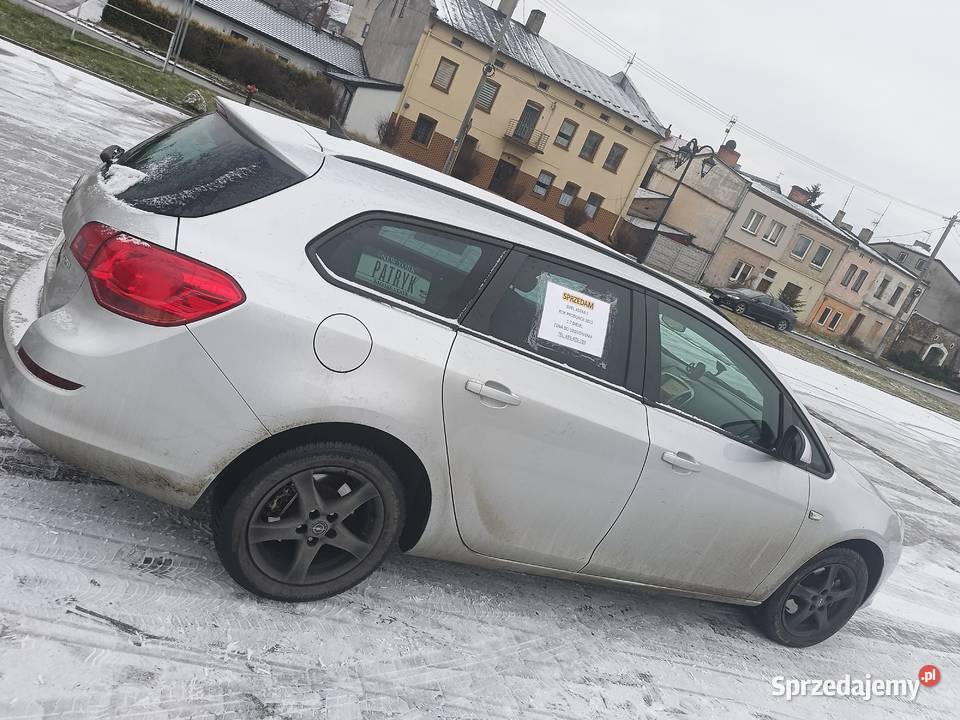 Sprzedam Opel Astra J światła do jazdy dziennej Przedbórz