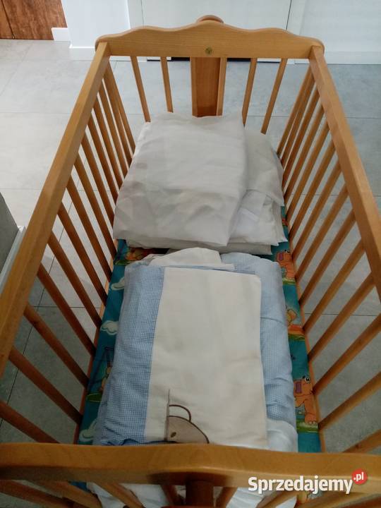 Kołyska drewniana Konarskie sprzedam