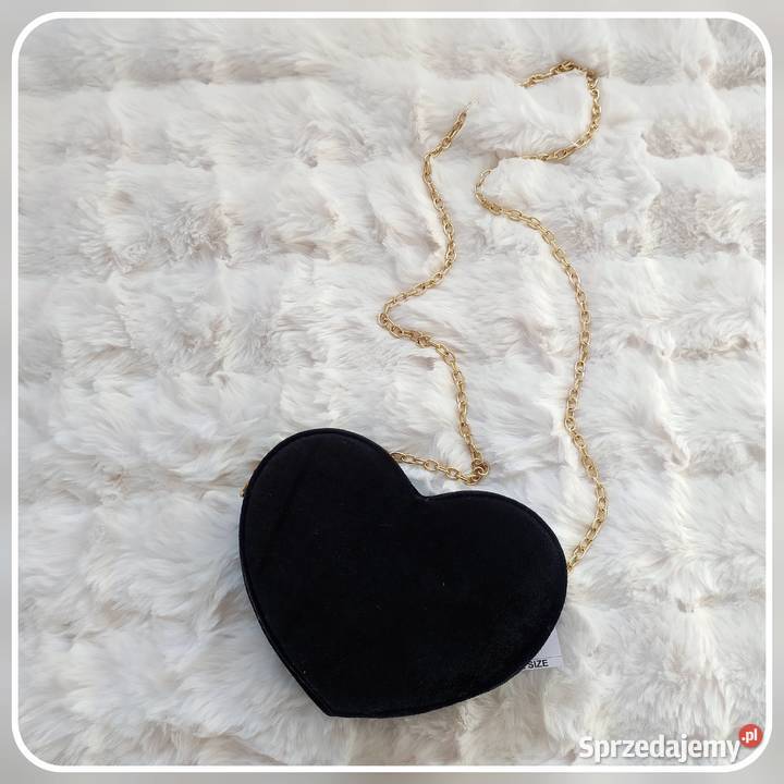 Torebka aksamitna serce na łańcuszku