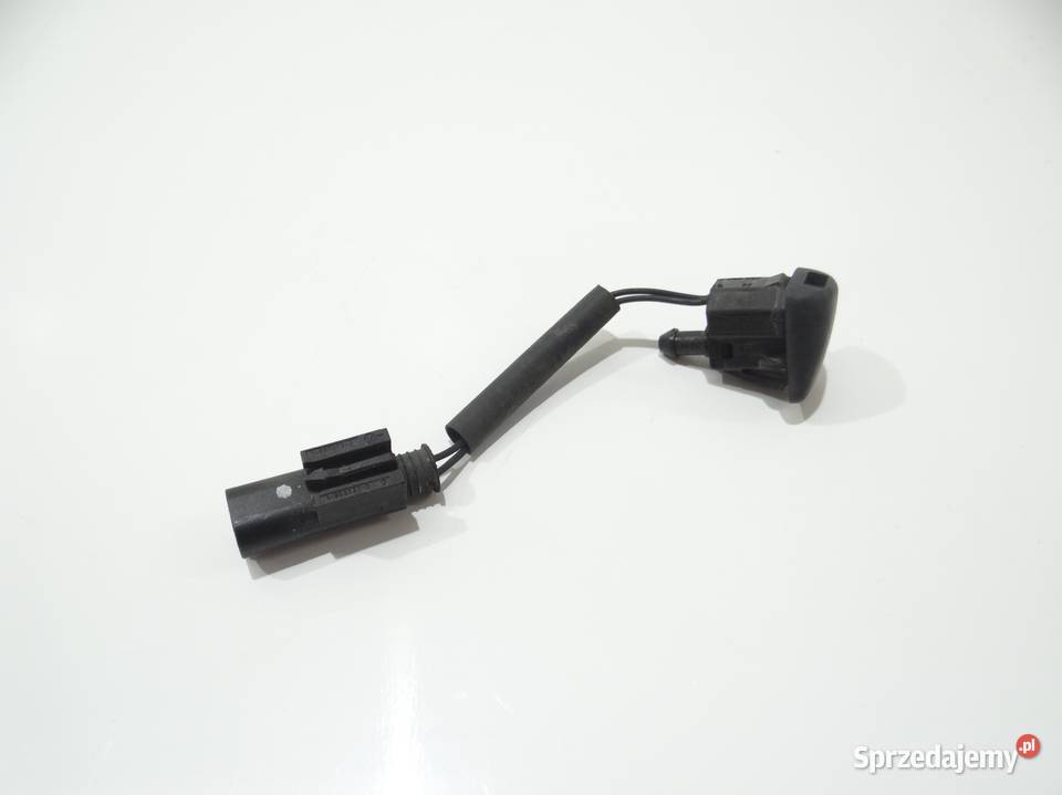 DYSZA SPRYSKIWACZY MASKI BMW E60 E61 LCI 7046060 lubelskie Strzyżewice