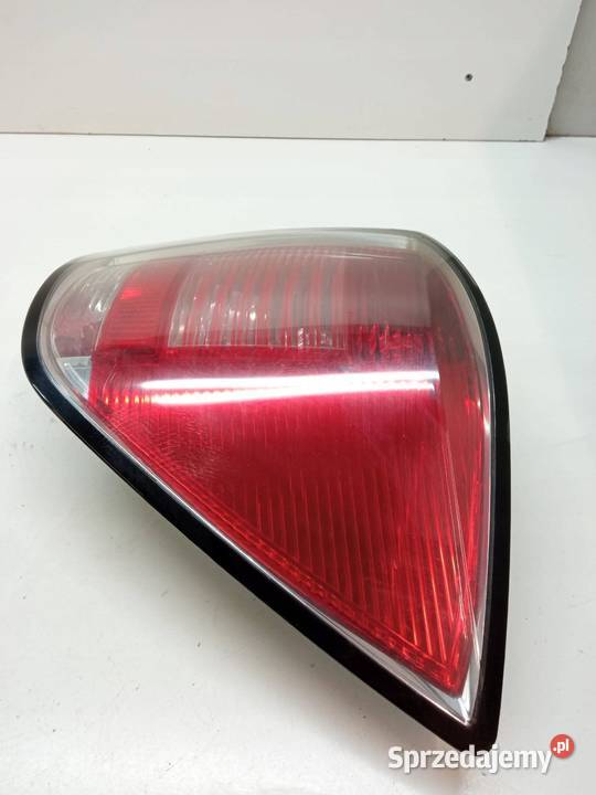 LAMPA TYŁ PRAWA KOMBI 24451840 Opel Astra III sprzedam