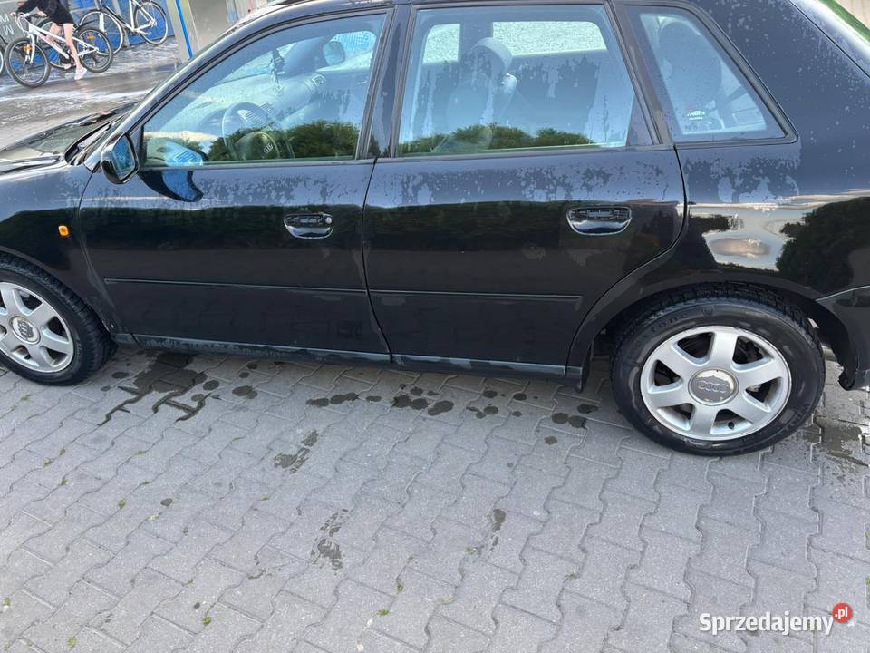 Audi A3 8l 19 TDi 90 koni 2000 elektryczne lusterka Służewo