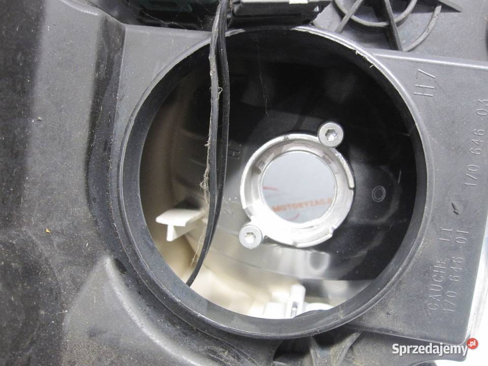 RENAULT MASTER III 14r lampa lewa przód 17064603 osobowe Kielce