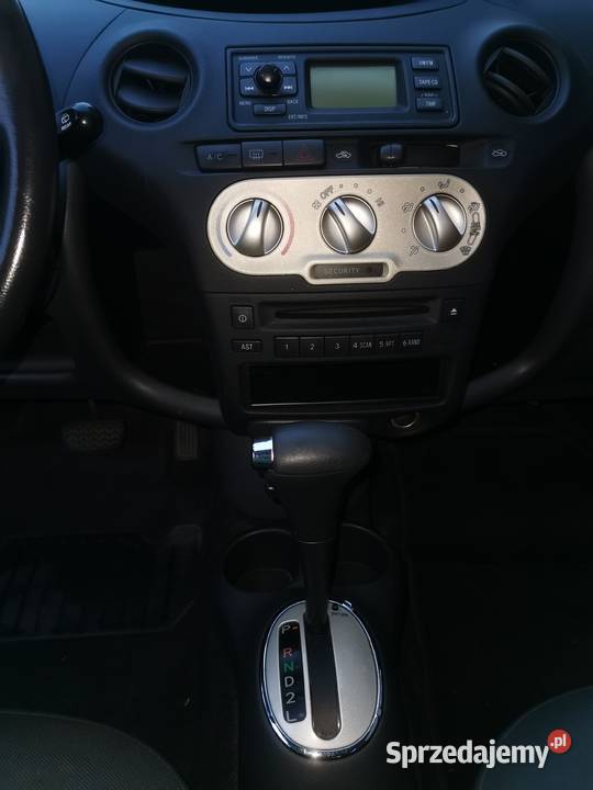 Toyota Yaris salon Polska Mosina