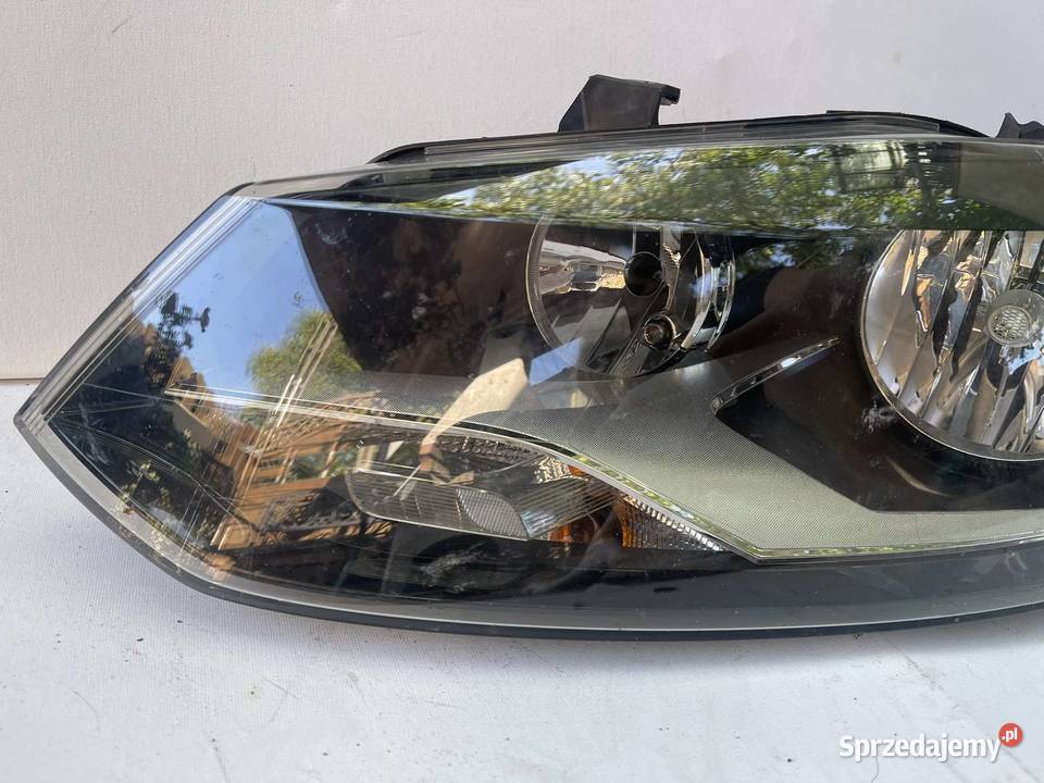 VW POLO 6R1 LEWA LAMPA PRZÓD ZWYKŁA Lampy przednie Ostroróg