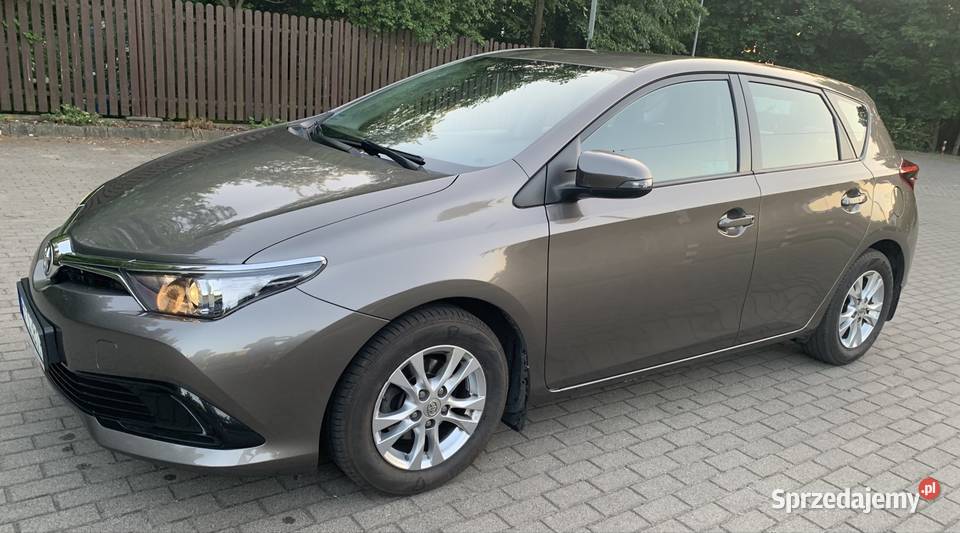 Toyota Auris 133 pierwsza rejestracja 032017 r Kalisz