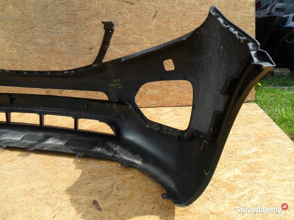 Zderzak przedni Kia Sorento II 2009 osobowe