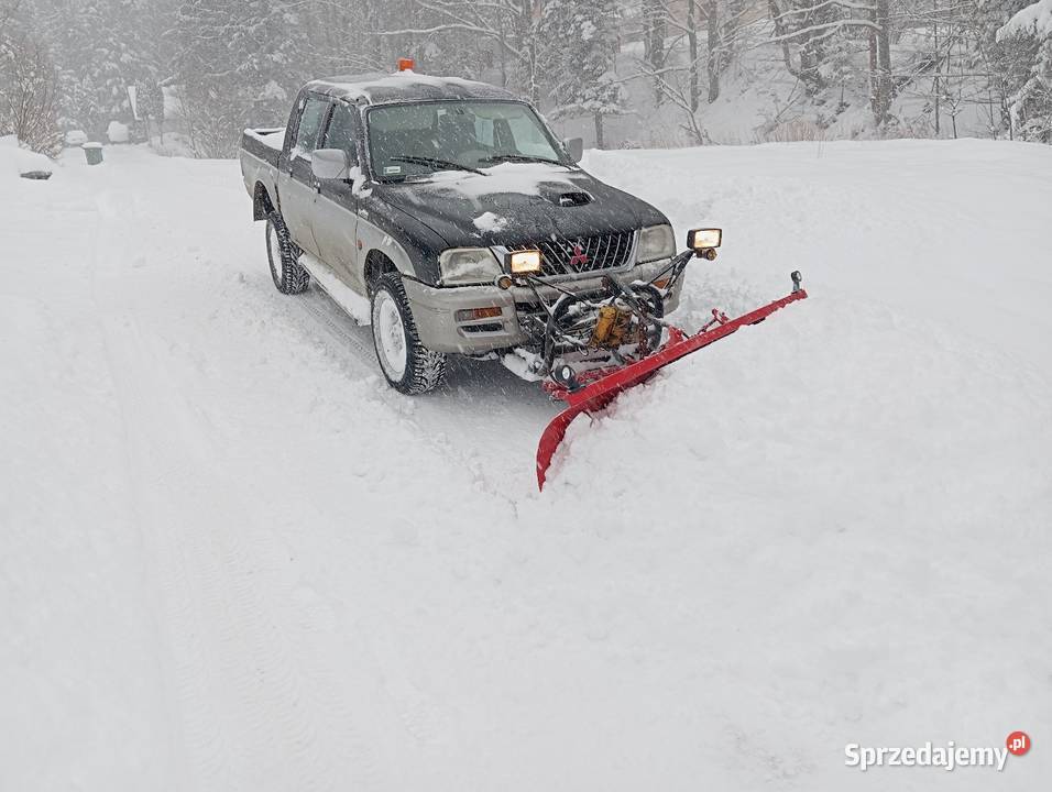 Odśnieżanie dróg placów parkingów Odśnieżanie Koszarawa